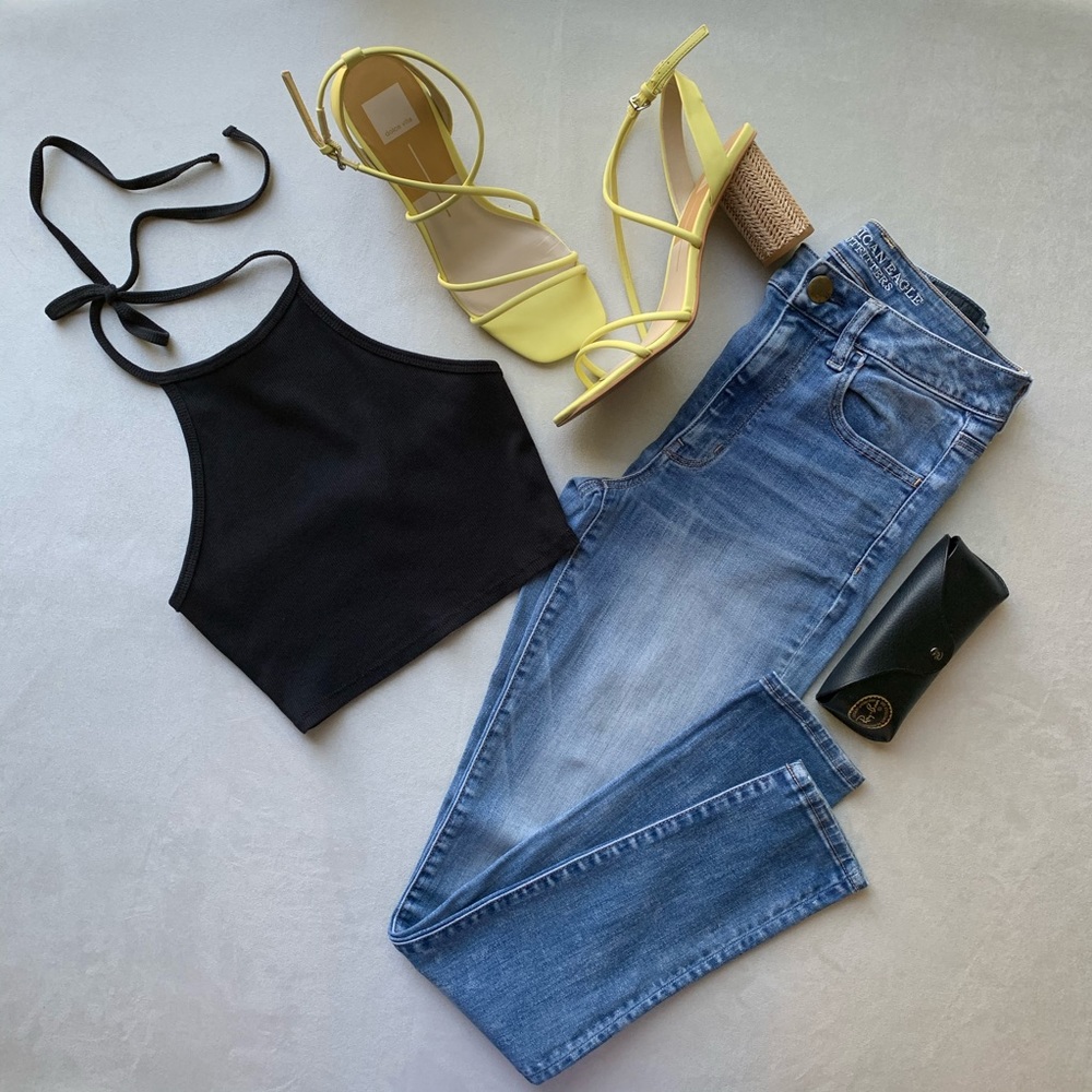 Full Tilt Cropped Halter Top Black Size Small